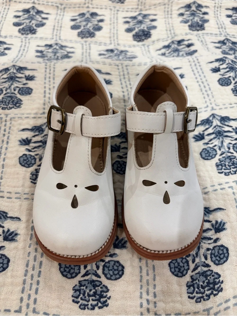 GINFIVE Toddler Mary Jane Shoes with Decorative Cutouts